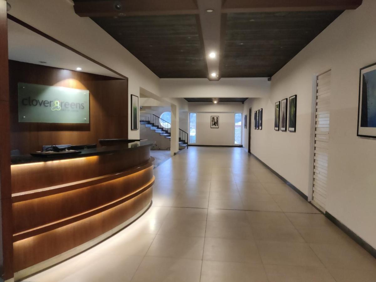 Clover Greens Golf Course And Resort Sarjapur Ngoại thất bức ảnh